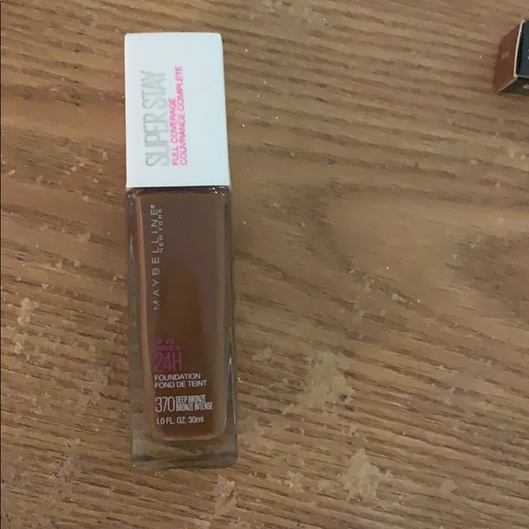 MakeUp - Picture 2 of 4